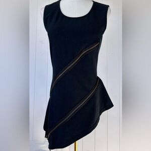 Ivan Grundahl Women’s Sleeveless Top Asymmetrical Hem Double‎ Zipper Detail Med